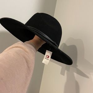 Women’s In-Style Hat